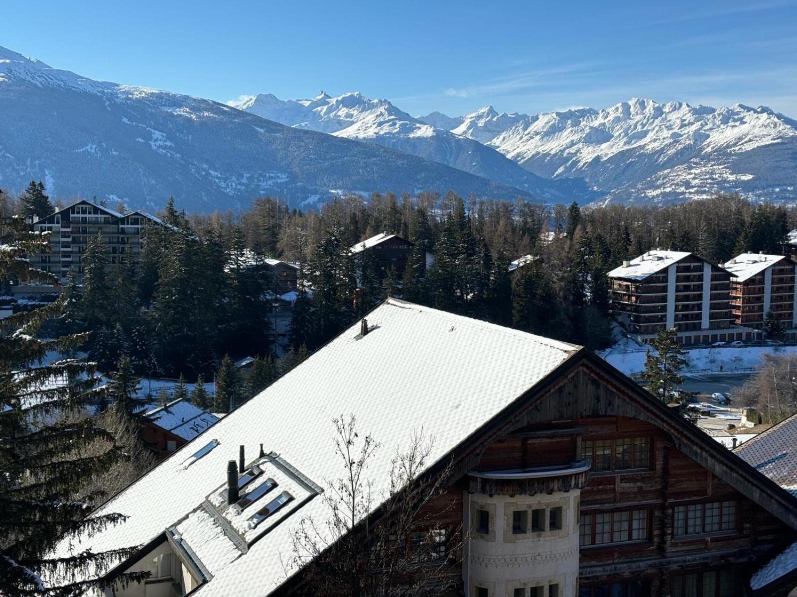 Апартаменти L'Eperon Center Crans Wonderful View Екстер'єр фото