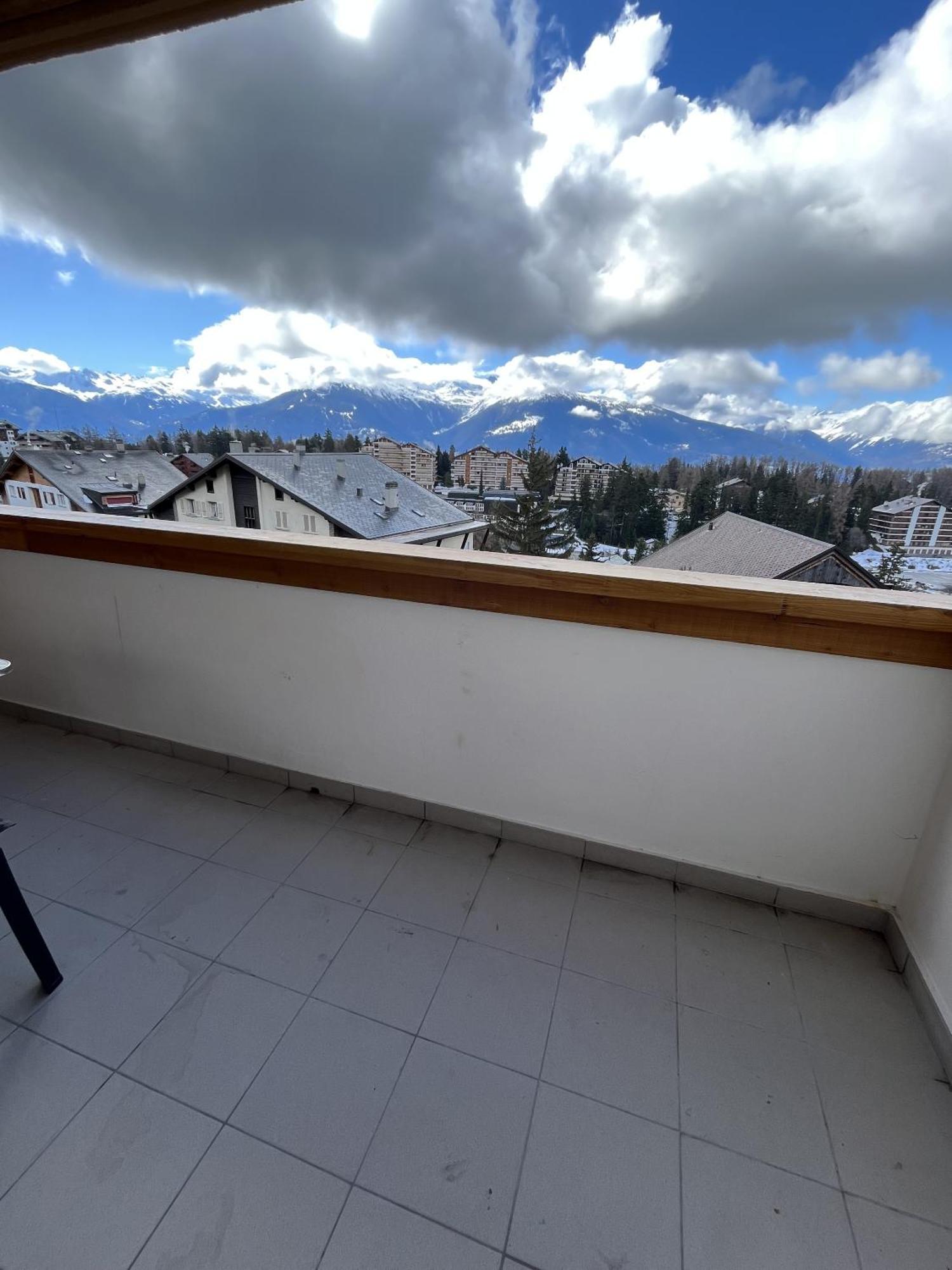 Апартаменти L'Eperon Center Crans Wonderful View Екстер'єр фото