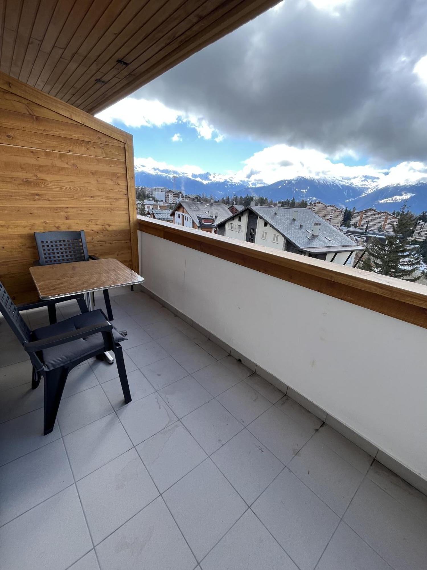 Апартаменти L'Eperon Center Crans Wonderful View Екстер'єр фото