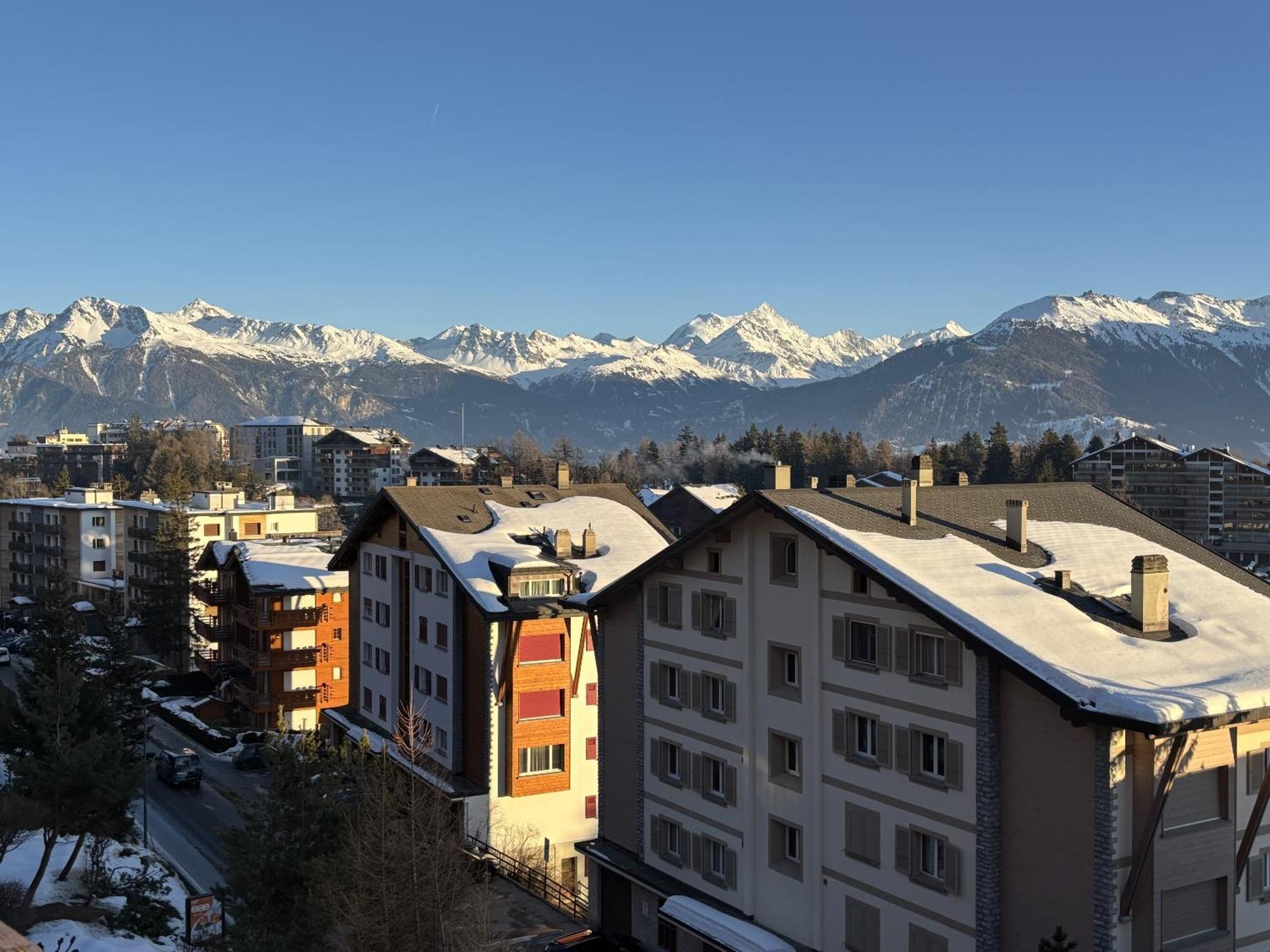 Апартаменти L'Eperon Center Crans Wonderful View Екстер'єр фото