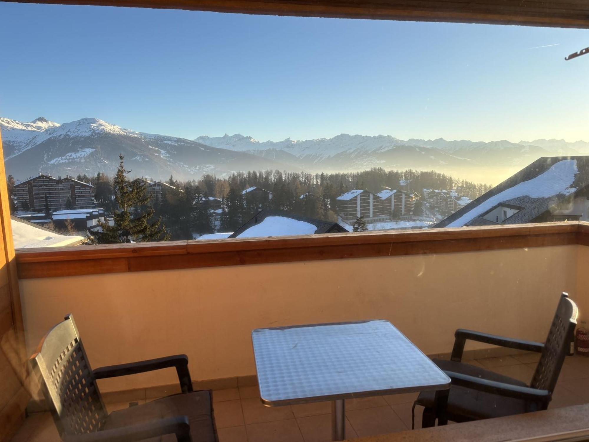 Апартаменти L'Eperon Center Crans Wonderful View Екстер'єр фото